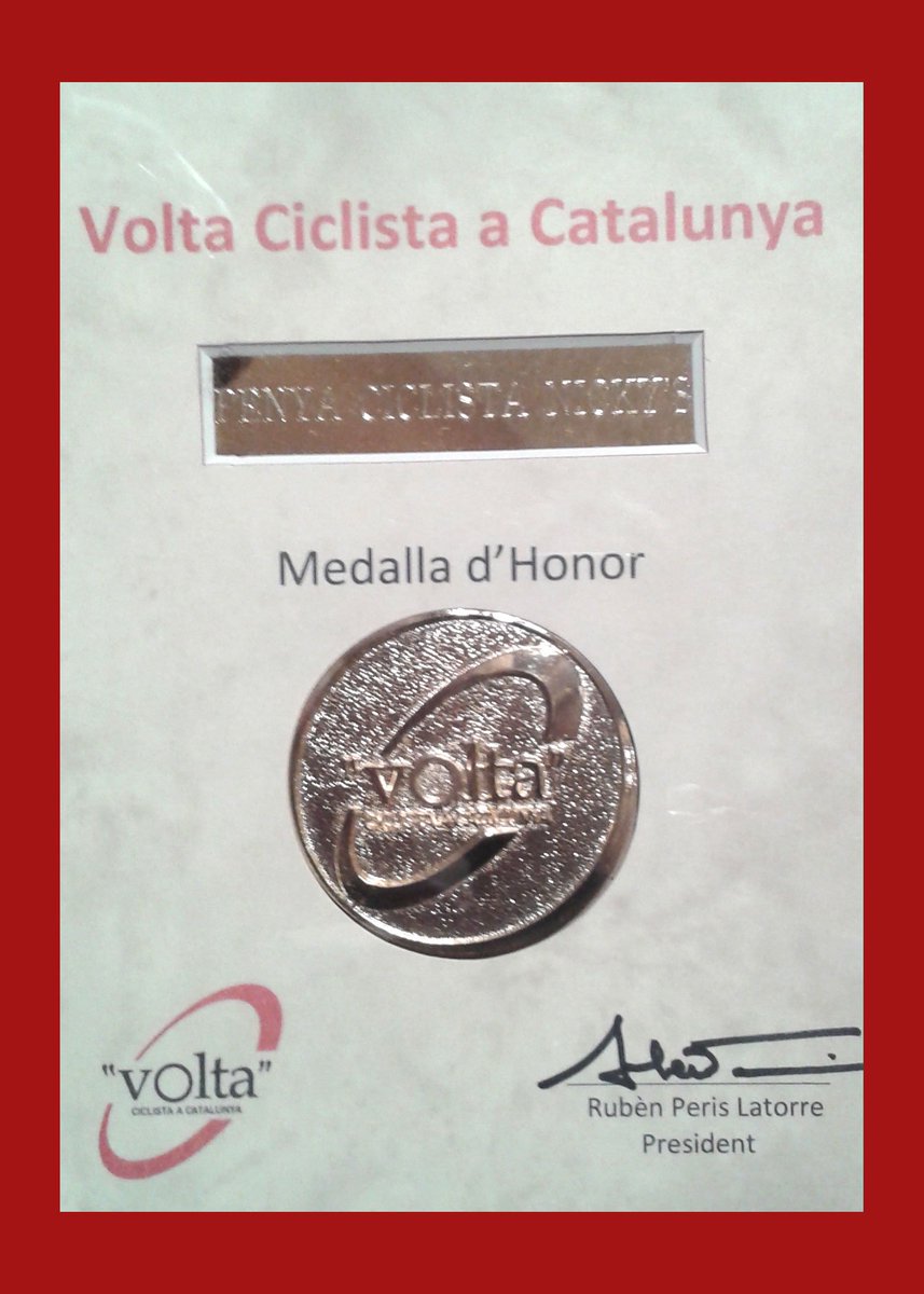 PcNickys's tweet photo. Aquesta tarda, en la presentació de la Volta Ciclista a Catalunya, ens han atorgat la Medalla d'Honor de la Volta https://t.co/bJT1goiB2S