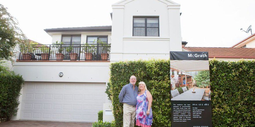 House on the market? Enter to WIN a billboard to help sell your home! T&amp;Cs apply anz.co/YLYVN #SellReady