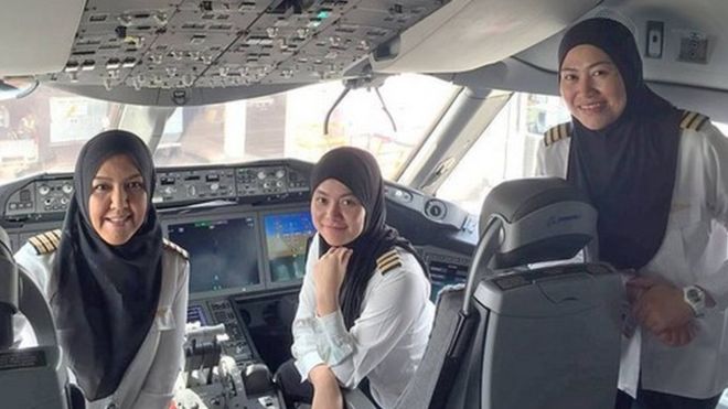 All female Brunei crew made 1st trip on flag carrier's Dreamliner to Saudi Arabia - <a href="/BBCNews/">BBC News (UK)</a> ow.ly/Zwh21#Planet50…