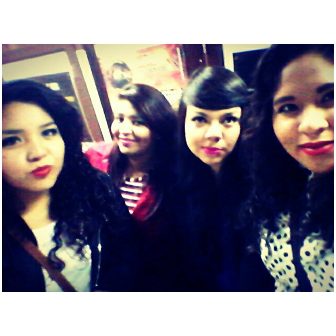 JarelyLM's tweet photo. Amigas parranderas fiesteras pisteadoras incondicionales simplemente las mejores👌🏽 https://t.co/x7xv5gr5XO