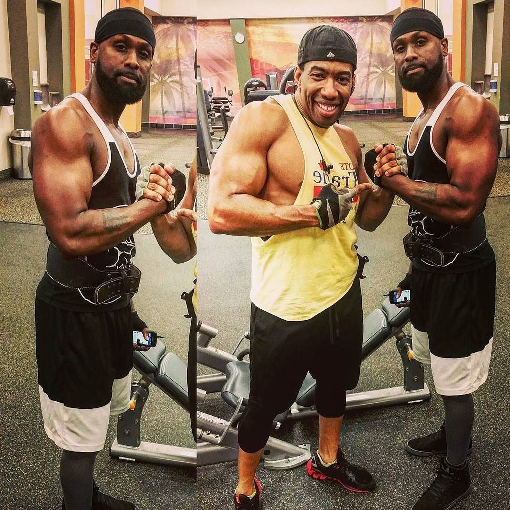 scenesfromusc's tweet image. At uscscene.com -- from rahmanj Ran into my man @blaq_king4_ in #DaTrapHouse today! He's #swole status …