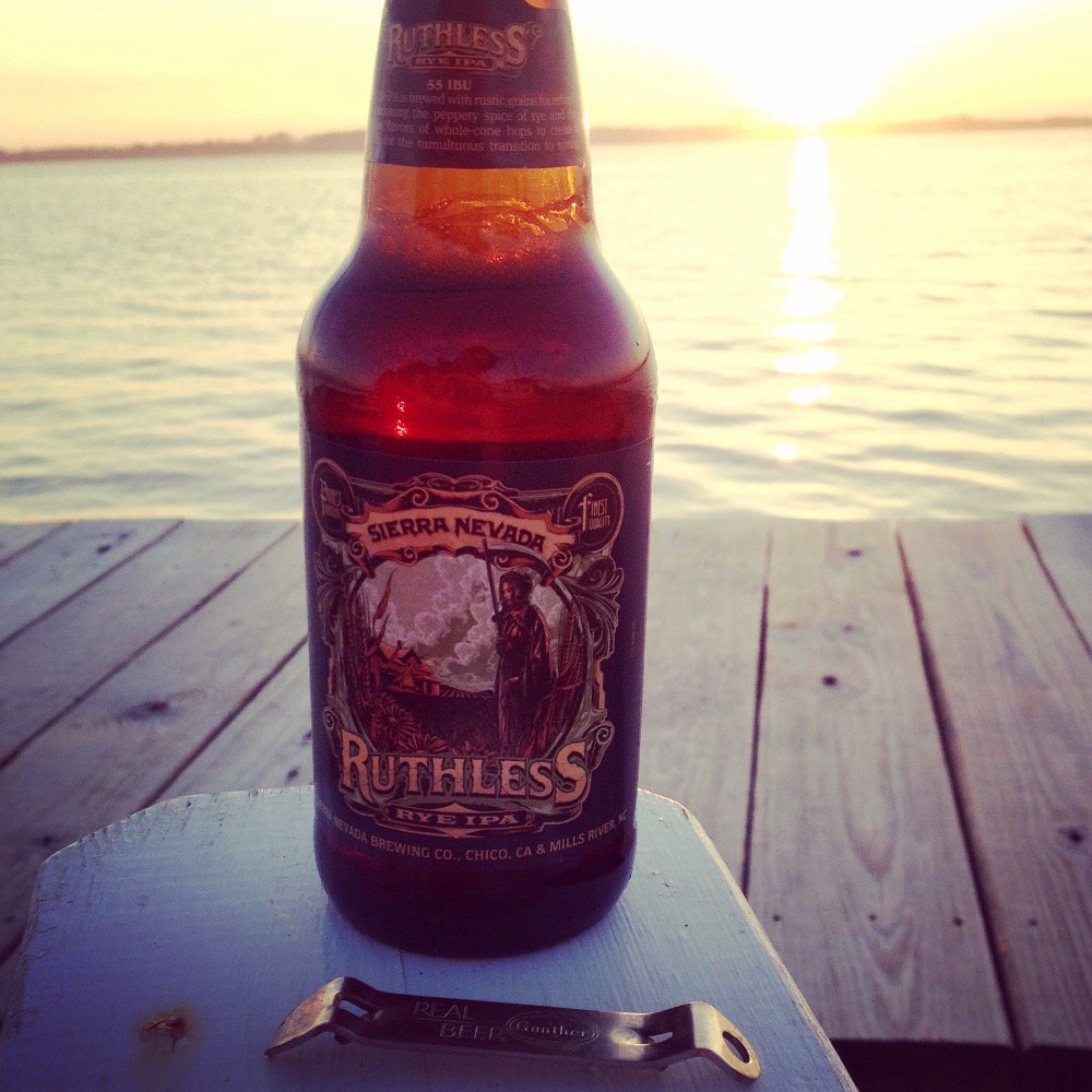 The sun came back after three dreary days. #beachlife #sunsetbeers @SierraNevada