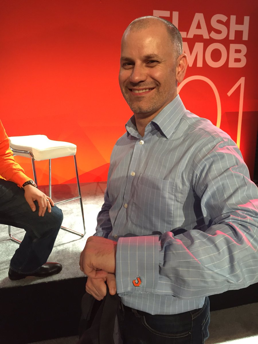 Nice cuff links!!! #PureAccelerate @PureStorage