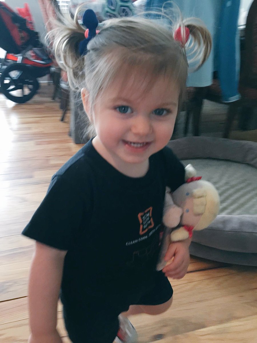 Well if this isn't our cutest brand ambassador, we're not sure who is! Check out that onesie! 😊🎀