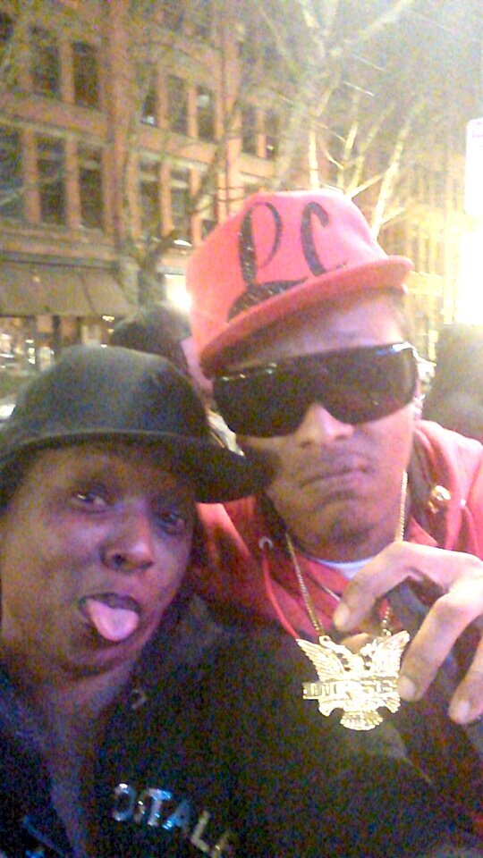 OHSOFOXY's tweet photo. #Lcizzle #DipsetDipsetDipset #dipsetwest my little baby is all grown up... wow I use to babysit him... #hiphop https://t.co/dxTYKAkHem