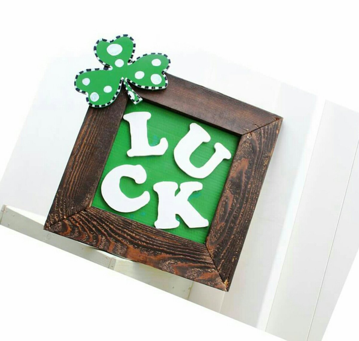 CourierBids's tweet photo. Here is one home decor for St. Patricks Day. The cost will be $ 35.00 + shipping , for more info text us or email us https://t.co/UYWa3w2ykR