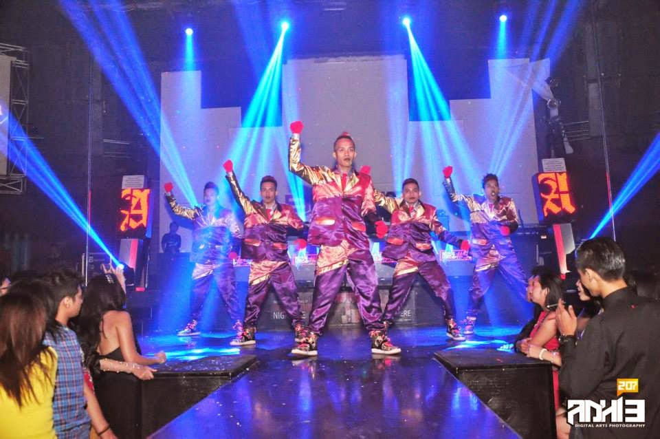 SREETFANS_SEC's tweet photo. Kenal?? This is SKY VODKA. grup afiliasi dgn @SECindonesia. salah dua nya ada di TIM Street Evo di #TheDanceIcon2 https://t.co/G8jgvoUfit