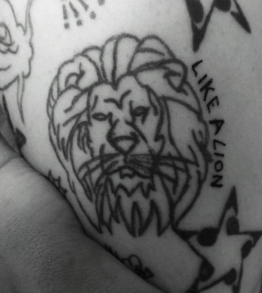 bryanlanning's tweet photo. Someone put my lyrics on their body permanently! 😮😭👌🦁🎼 #LikeaLionEP https://t.co/bg7i5rWAYa https://t.co/2Q5JVobH4S