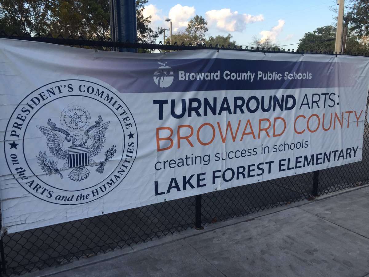 Lori Canning tweet media