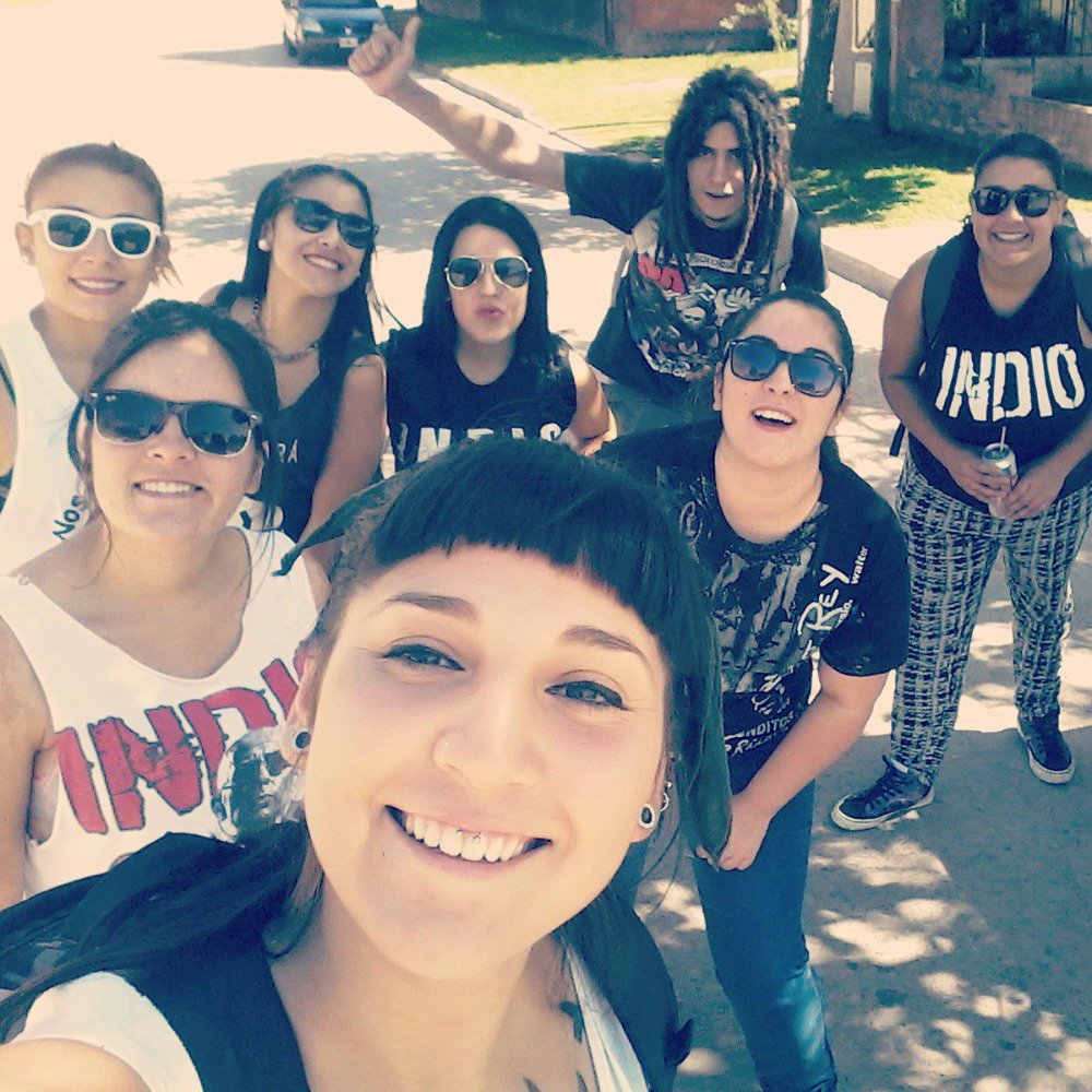 karenvilla52's tweet image. #YoFuiALamisa