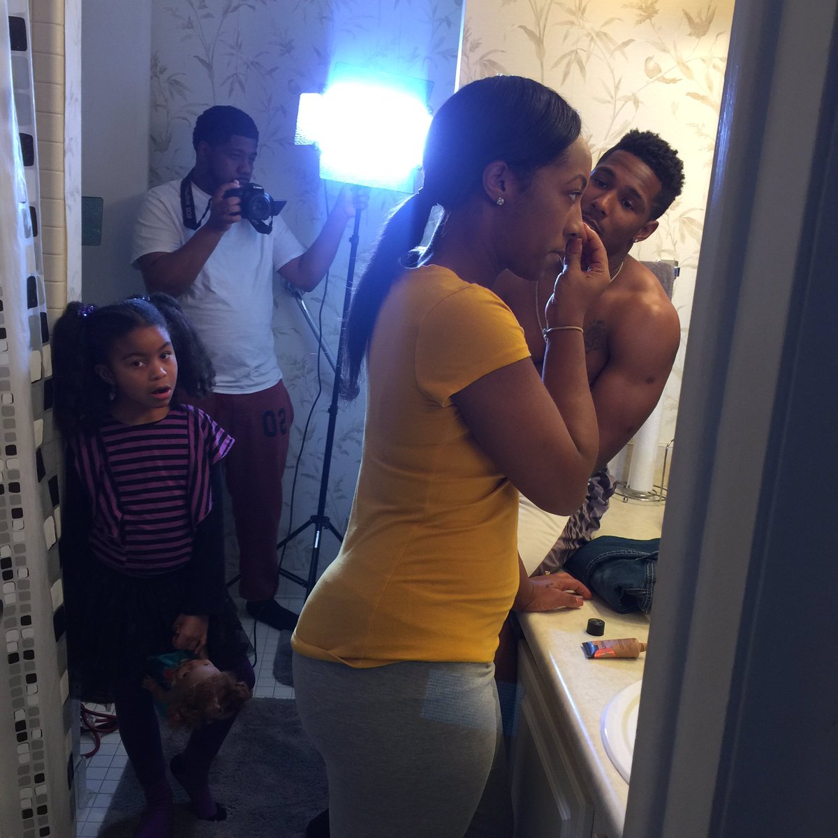 JordynLenee's tweet photo. #JordynLenee #onset #bts #webseries #lifegoeson #childactress #child model https://t.co/zo3ejjjTZP