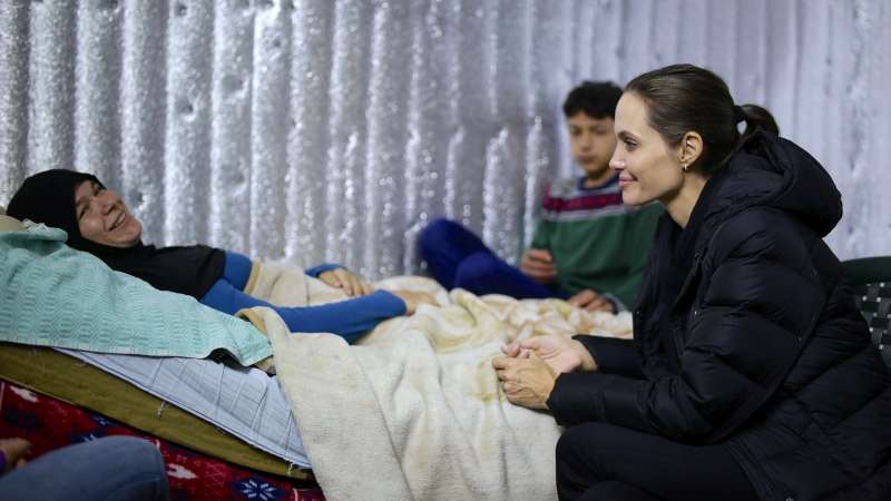 UNrefugees's tweet photo. "We musn't let fear stand in the way" - Angelina Jolie on Syria at 5 years of conflict https://t.co/LBstAJBQ66 https://t.co/jPoMq8Ctdg