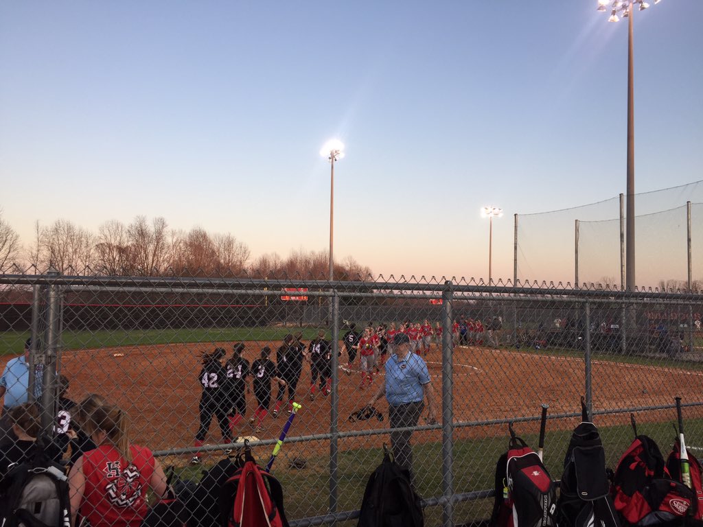 Lady Dawgs take one from Harpeth today, 13-8!! #themiddle #playlikeagirl