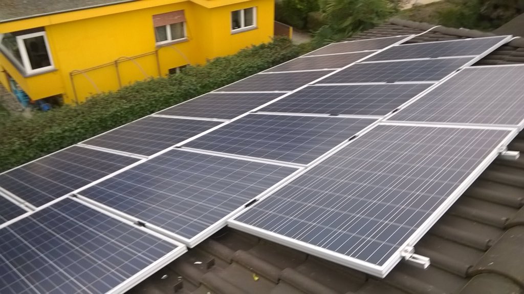 maluxsa's tweet photo. #maluxsa #malux #maluxgroup #cerrano #maurizio #swiss #lugano #energy #energygreen #fotovoltaico #video #loveswiss https://t.co/ovYeceNcav