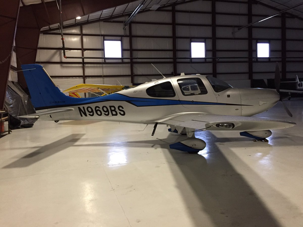 ZachLaugh's tweet photo. I love this toy so much. ✈️😍❤️ https://t.co/JpNnMJq7IP