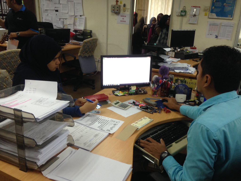 MPPUiTMKAG's tweet photo. MAKLUMAN: Lokasi Baucar Buku 1 Malaysia di Bendahari KAG pada 16/3/2016 jam 9.00 pagi. https://t.co/uLtvsRay6H