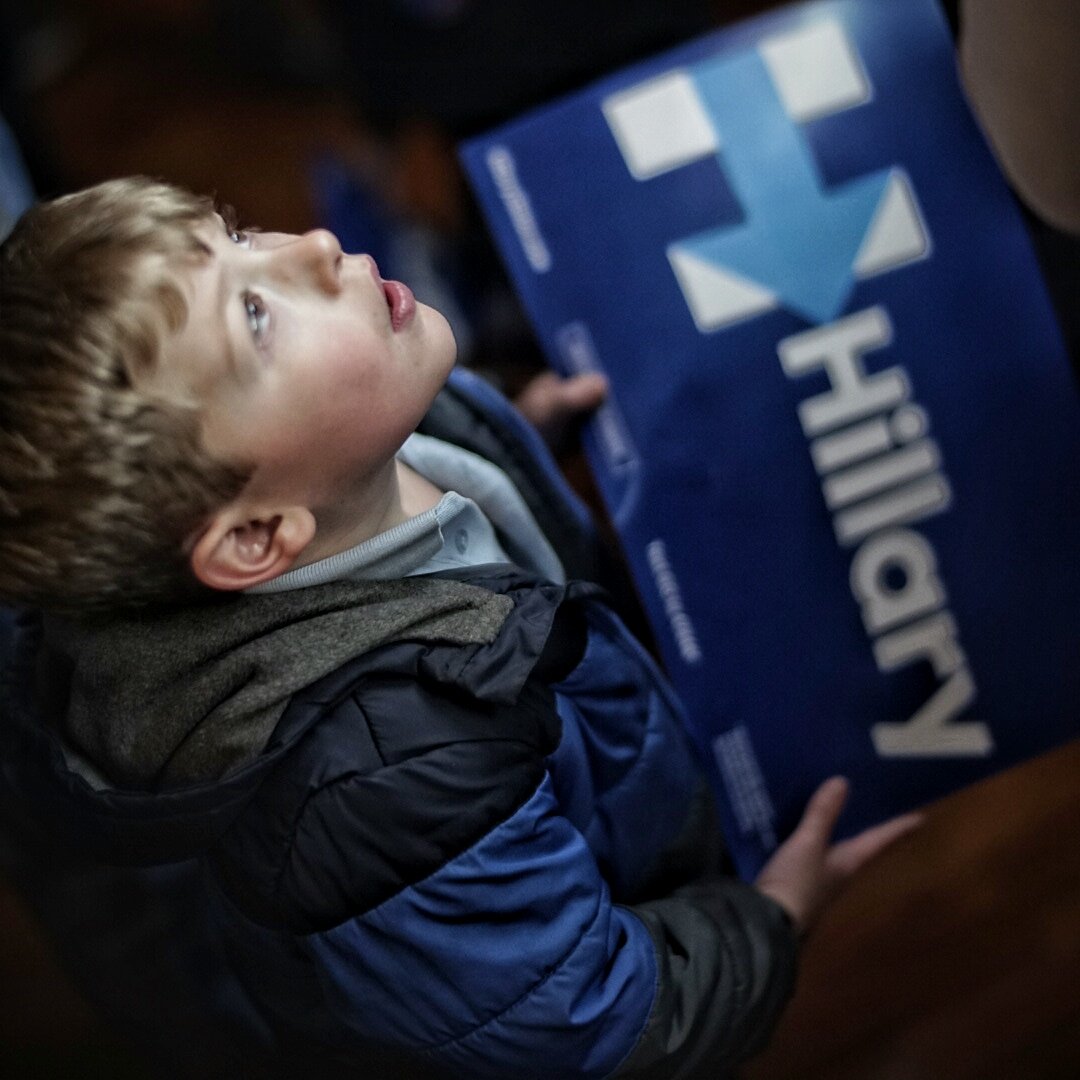 TalentedMsRiha's tweet image. @HillaryClinton supporters stare and cheer as she gives her victory speech #PrimaryDay #SuperTuesday #ChicagoVote