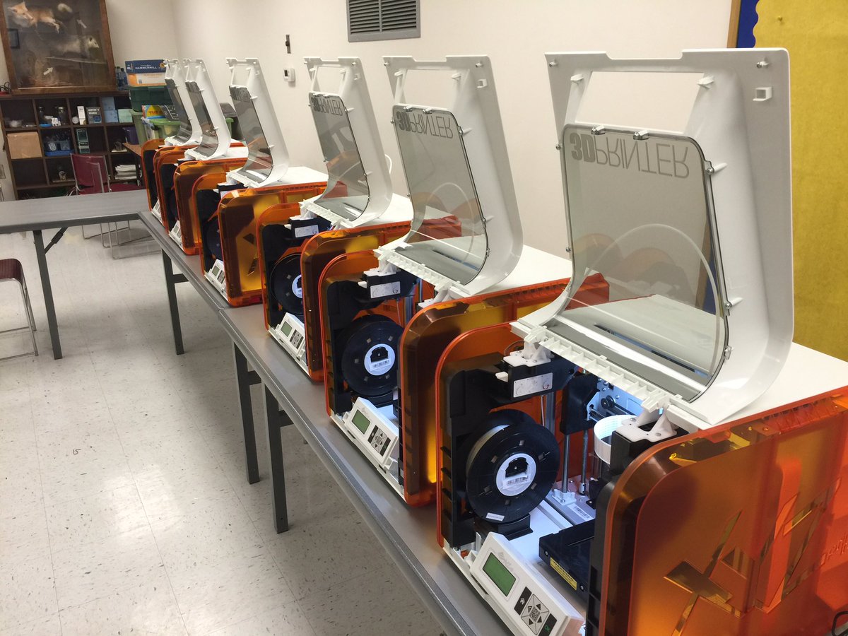 CowetaSTEM's tweet photo. Wow! @XYZprinting 3D printer suite! Thanks to a @cowetafound grant &amp; to our #STEM partner @BNNewnan! @CowetaSchools https://t.co/7ZvqbAC6za