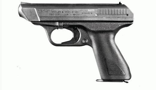 TacticalLife1's tweet image. Heckler &amp;amp; Koch's Historic VP70 ow.ly/Zul5x @HecklerAndKoch @HKFirearms  #pistol #vp70