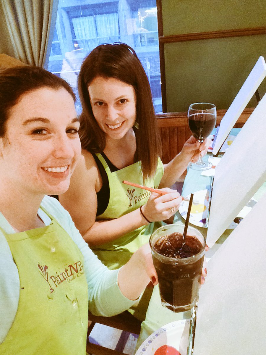 elizabeth902's tweet photo. Awesome Event with @janetwalker85 #PaintNite https://t.co/KBGmQwQvLy