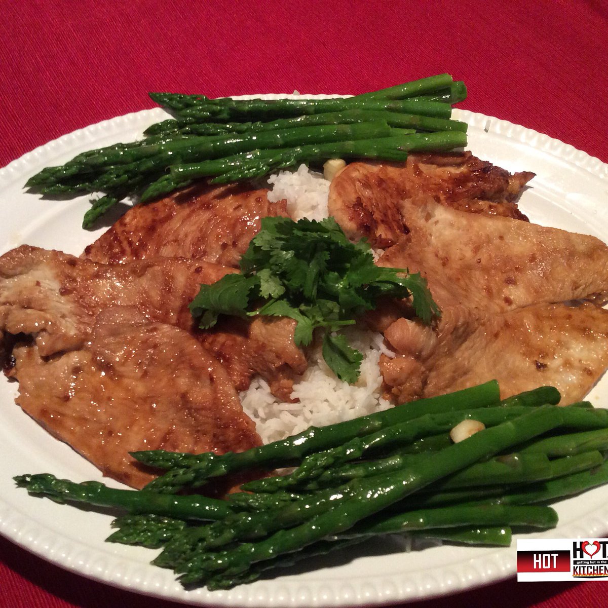 ghitkshow's tweet photo. Teriyaki Organic Turkey Cutlets with basmati rice and garlic grilled asparagus. #foodie #turkeycutlets #asparagus https://t.co/GAqyXAS8Gu