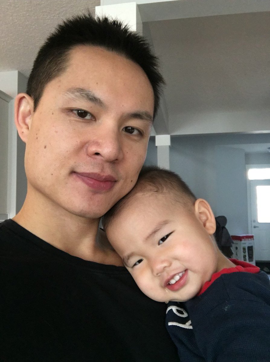 Linna73's tweet photo. The first haircut…by me https://t.co/a8E6PlwQXQ https://t.co/Eb7aPTkzRO