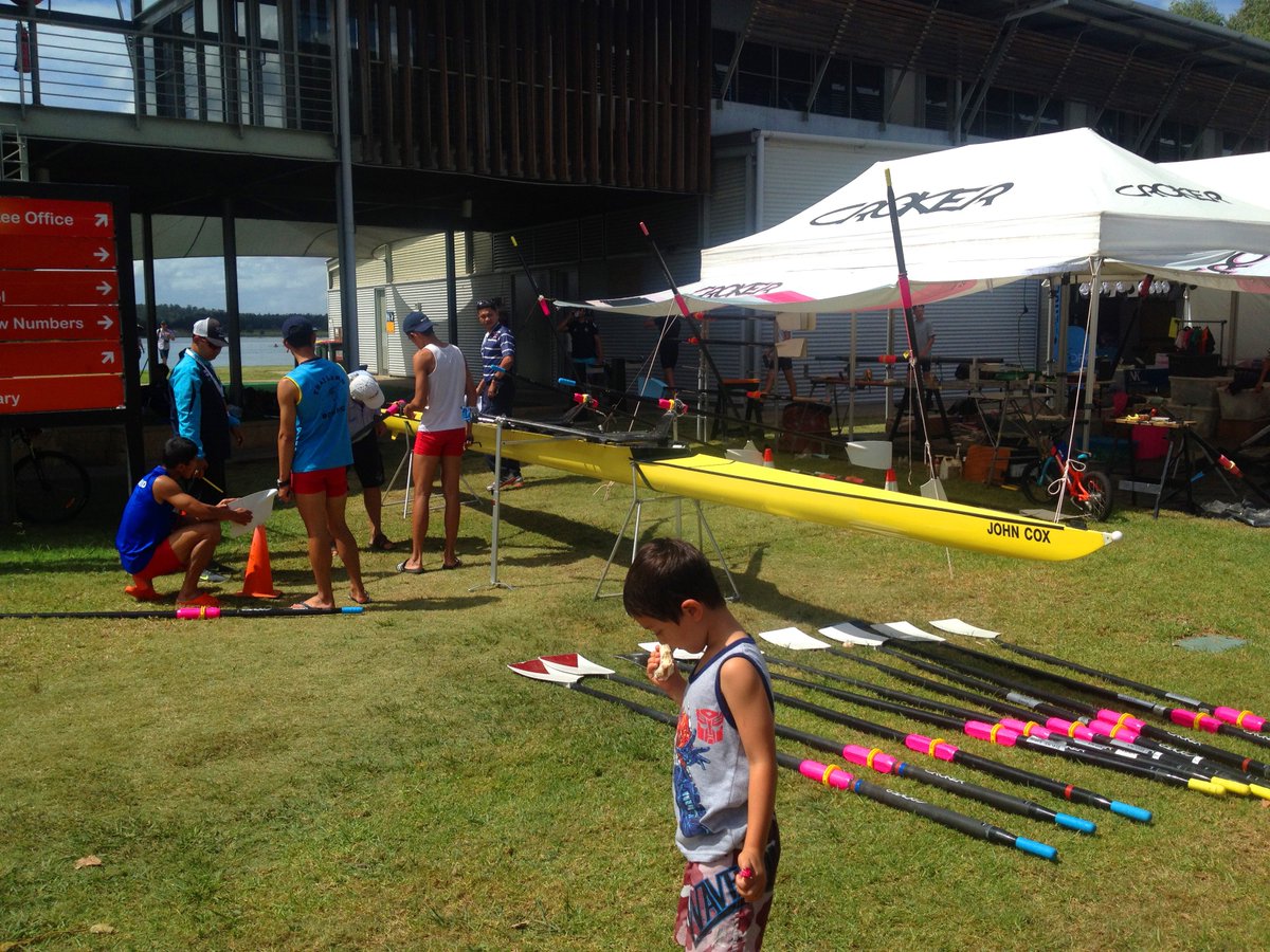 Howard doing what he does best - rigging with Thailand LM2X and Jack #boatrigging #SIRR16 #iloverowing