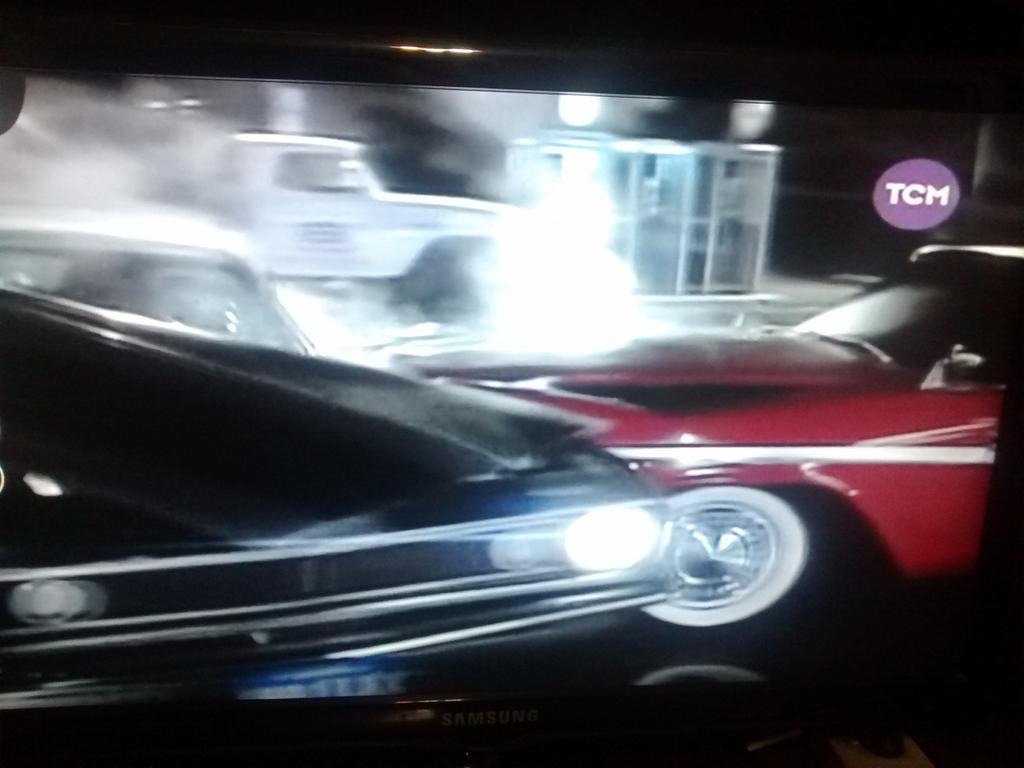 Christine haciendo de las suyas. 
Cc <a href="/LibroCarpenter/">LibroJohnCarpenter </a>