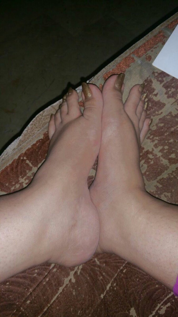 mistressjay019's tweet photo. Accepting new #slaves 
DM with to be given an application. @RTpig @underdeskloser  @findommes https://t.co/U6CvlchdH3