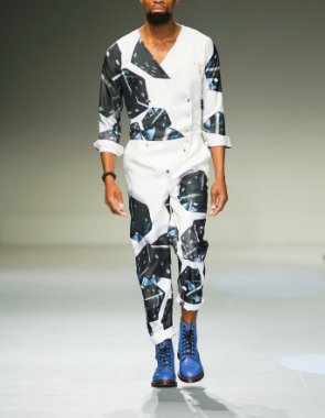 safashionweek's tweet photo. Looking for streetstyle? Zone into @ThaboBling! 8 April! https://t.co/v6rgsavcPn