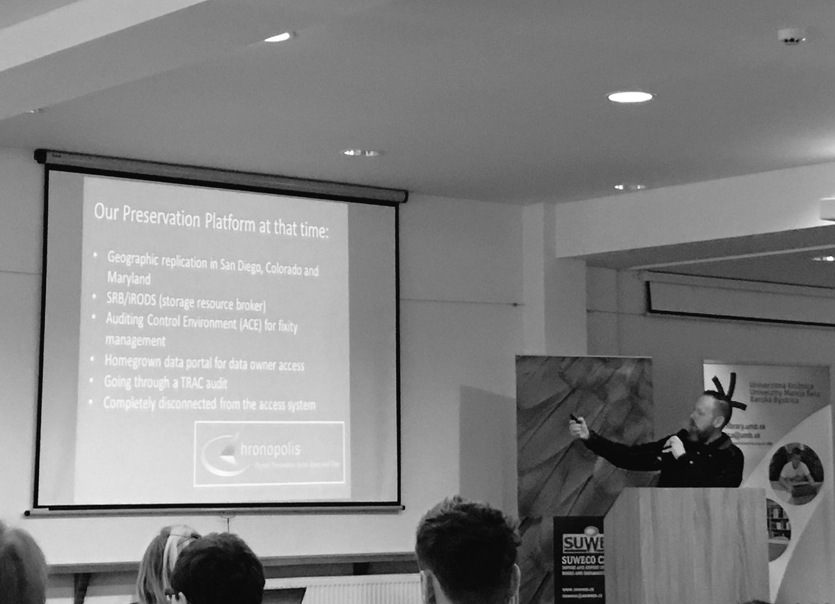 MarkHahnel's tweet photo. Listening to @dhminor getting us underway talking metadata at UCSD for the final day of #ILIDE2016 https://t.co/37yw8b0QxI