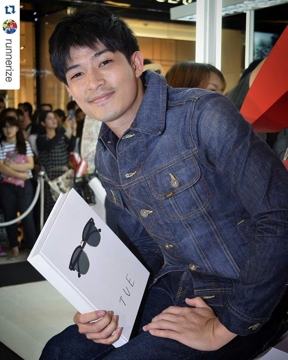 ToomtamFC_maeew's tweet photo. ตูมตาม #tuebook #tuecompany #tue18th #14march2016 https://t.co/X9zgwYGVif