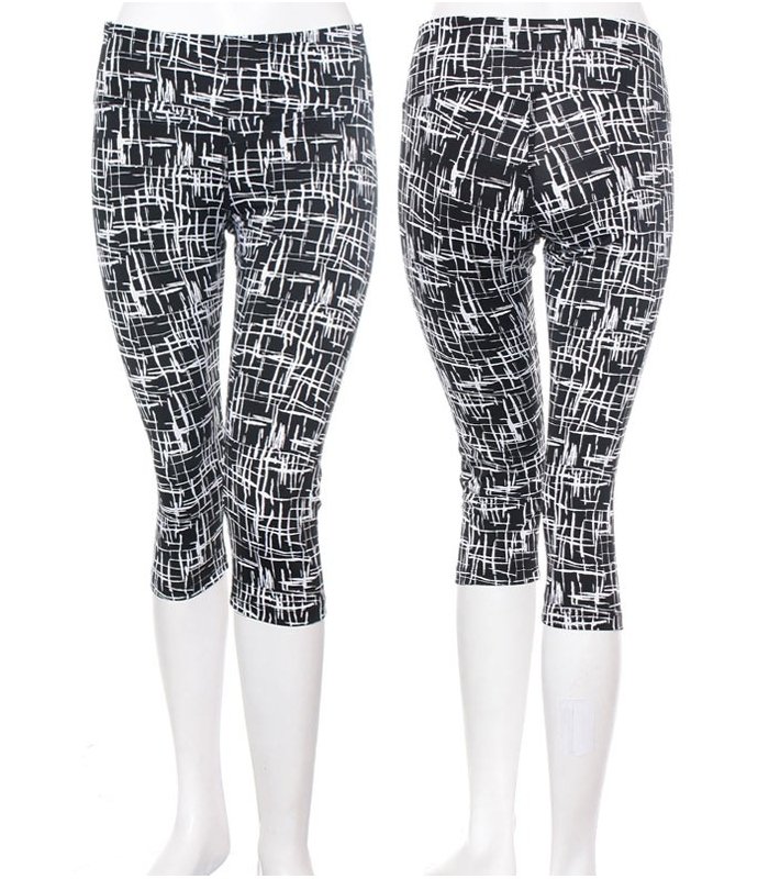 fitnessfashions's tweet photo. Fall in love with this little lined pattern.
#kosusa #printedcapris #fitnessclothing https://t.co/D5NRzKD6IY