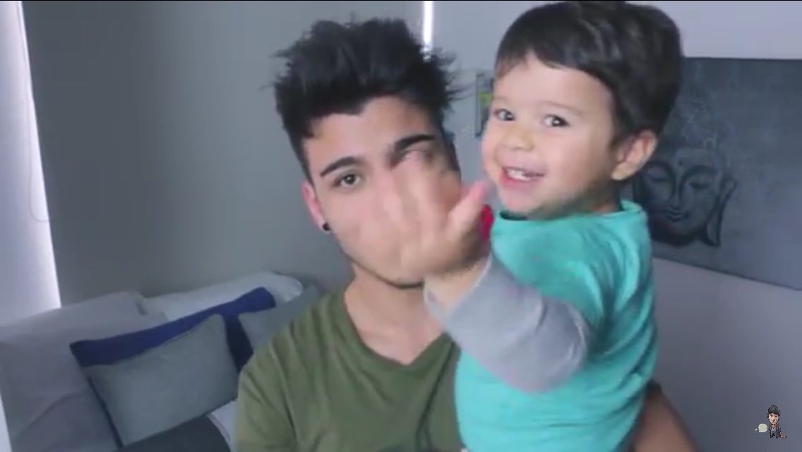 bauftsebasv's tweet photo. MG si tu como yo amas que gaby salga en los videos😍😍😍😍💘 @villalobossebas @ElJuanpaZurita #ZurilobosIsBack https://t.co/kkgYdwcqVe