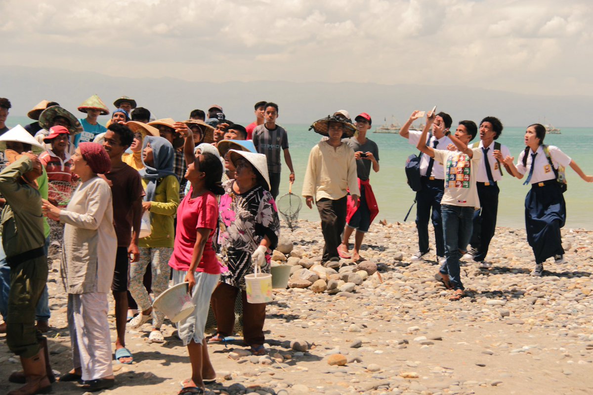 Extrasnya pada kompak. Salut. Tau kan ini scene yg mana? #TFUTheMovie