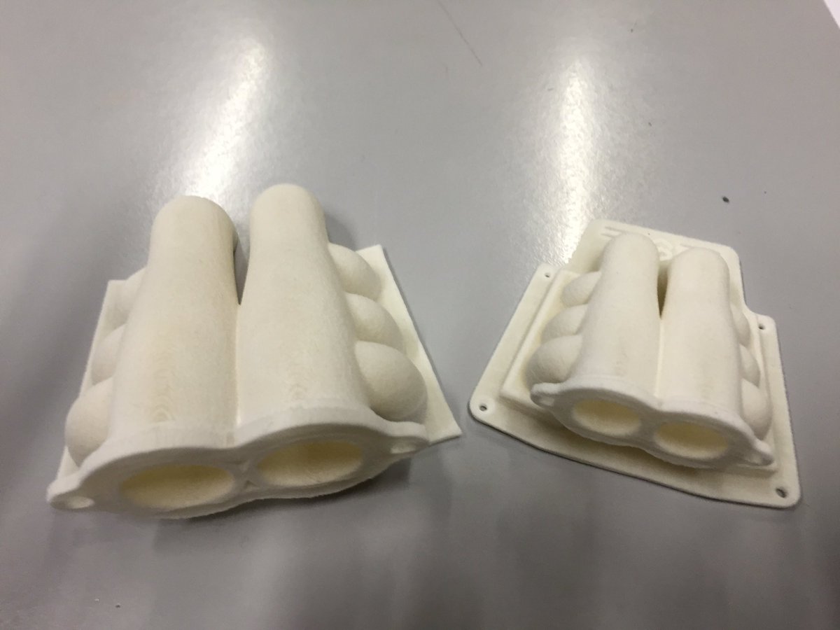 DaCryptoGe_vxbv's tweet photo. @Sharebot3D #sls snowwhite #3dprinter still print intresting #3dprinting ! With #tpu @Ad3_m https://t.co/4hdSTcwy85