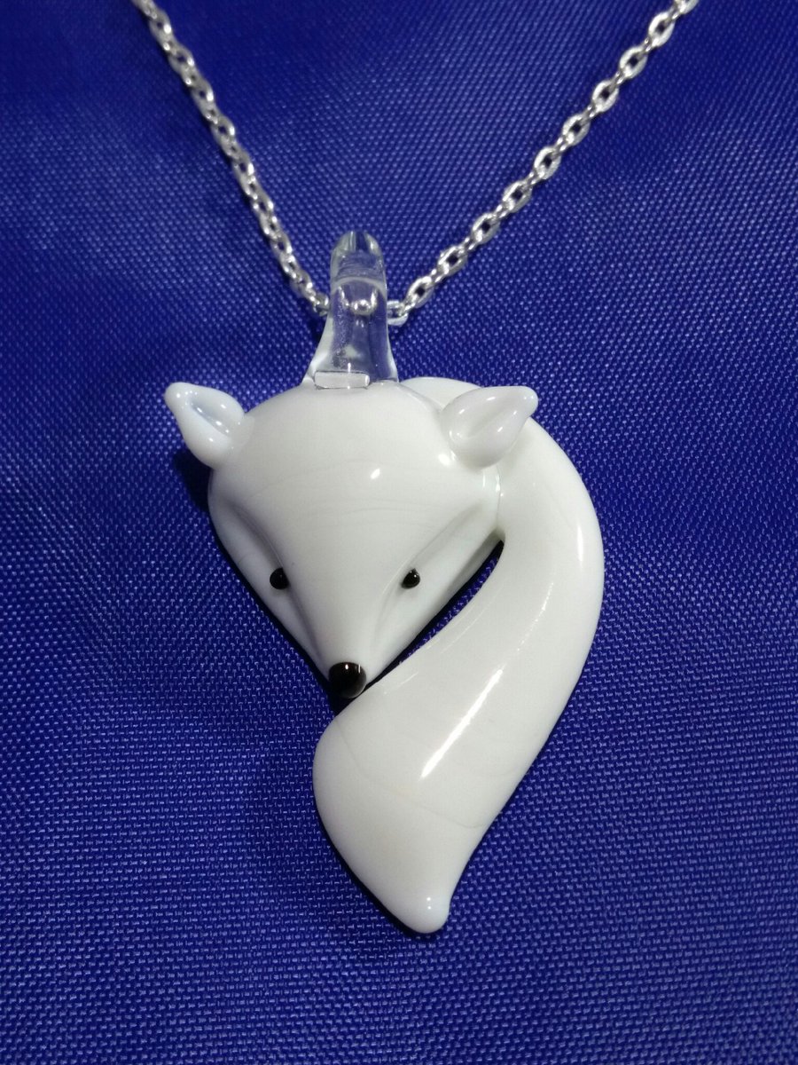 VVCreations2's tweet image. Necklaces by VeeVeesCreations on Etsy ow.ly/Zw7sS #jewelry #handmade #crafting #craftbuzz #etsy