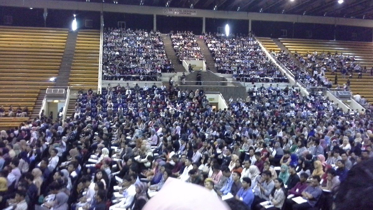 arinisadida's tweet image. Ruarrrr biasa tes #MDPIV_NET batch 2. Ga muat dfoto smua dr tmpt dudk. smg bisa jd bagian dari kluarga @netmediatama