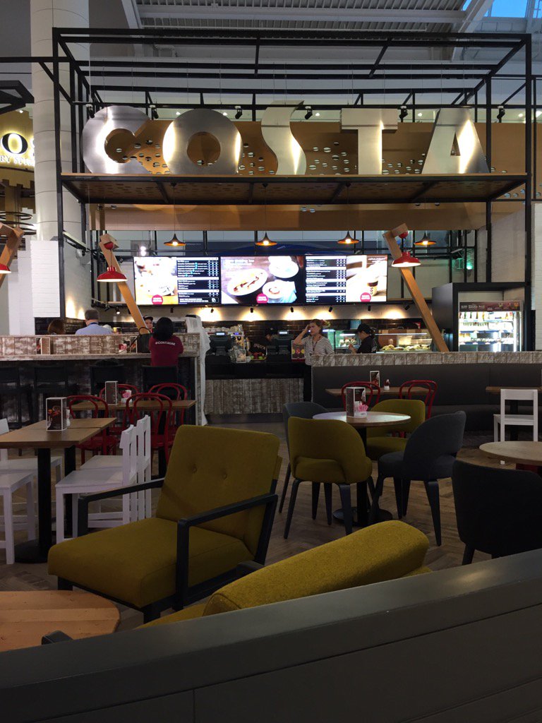 DXBpenguin's tweet photo. So, these guys DO serve breakfast - and its my concourse D fave so far! #mustbeDXB @CostaCoffeeUAE @DubaiAirports https://t.co/Or6pJIIPNm