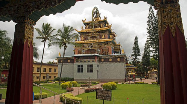 CJ_Bharat's tweet photo. Good Afternoon ! #NyingmapaMonastery #Bylakuppe #Karnataka #India #Travel https://t.co/rm71xCLsRQ