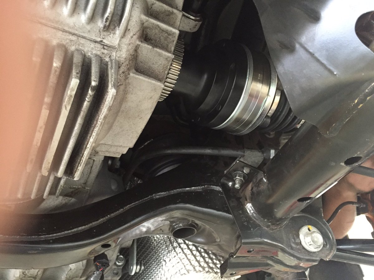 bbgrpracing's tweet image. Gearbox brace made by BB Motorsport, Orange is our trade mark, new 2000 HP drive shafts fitted to match HP