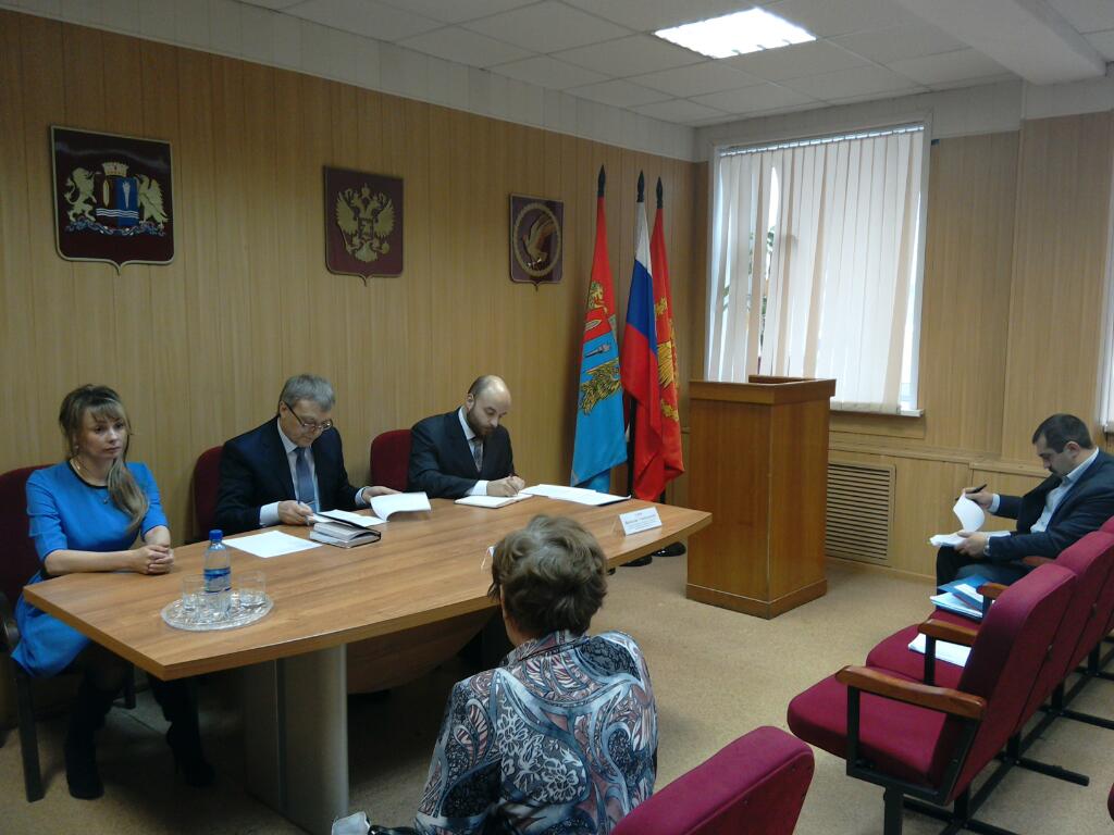 С.В.Смагин, нач.Департ.ЖКХ Ив.обл. провёл личный приём жителей #Иврайона