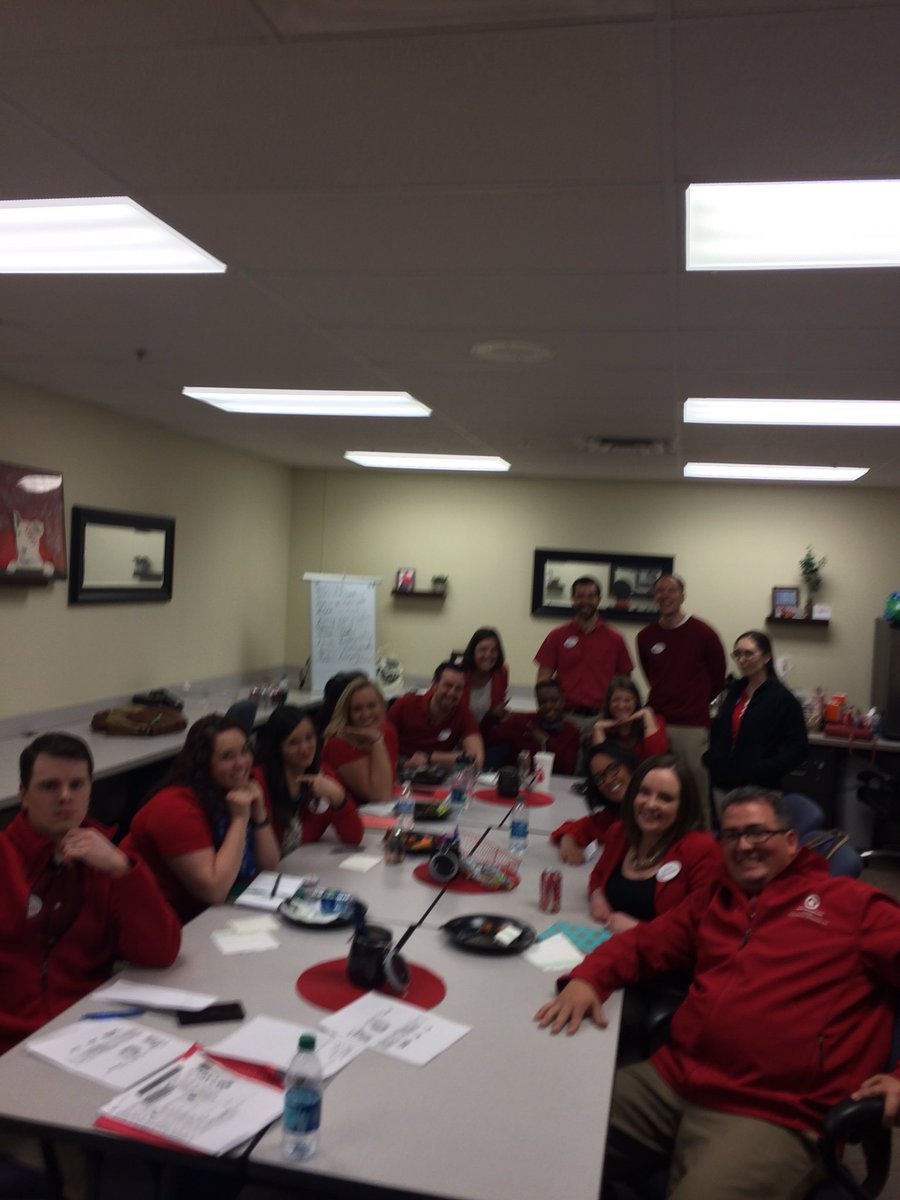 tlynngerard's tweet photo. Great day with all these amazing new in role leaders! #begreatcoaches #d254dreamteam @minder_patrick @4everettMark https://t.co/ipElyzVoSX
