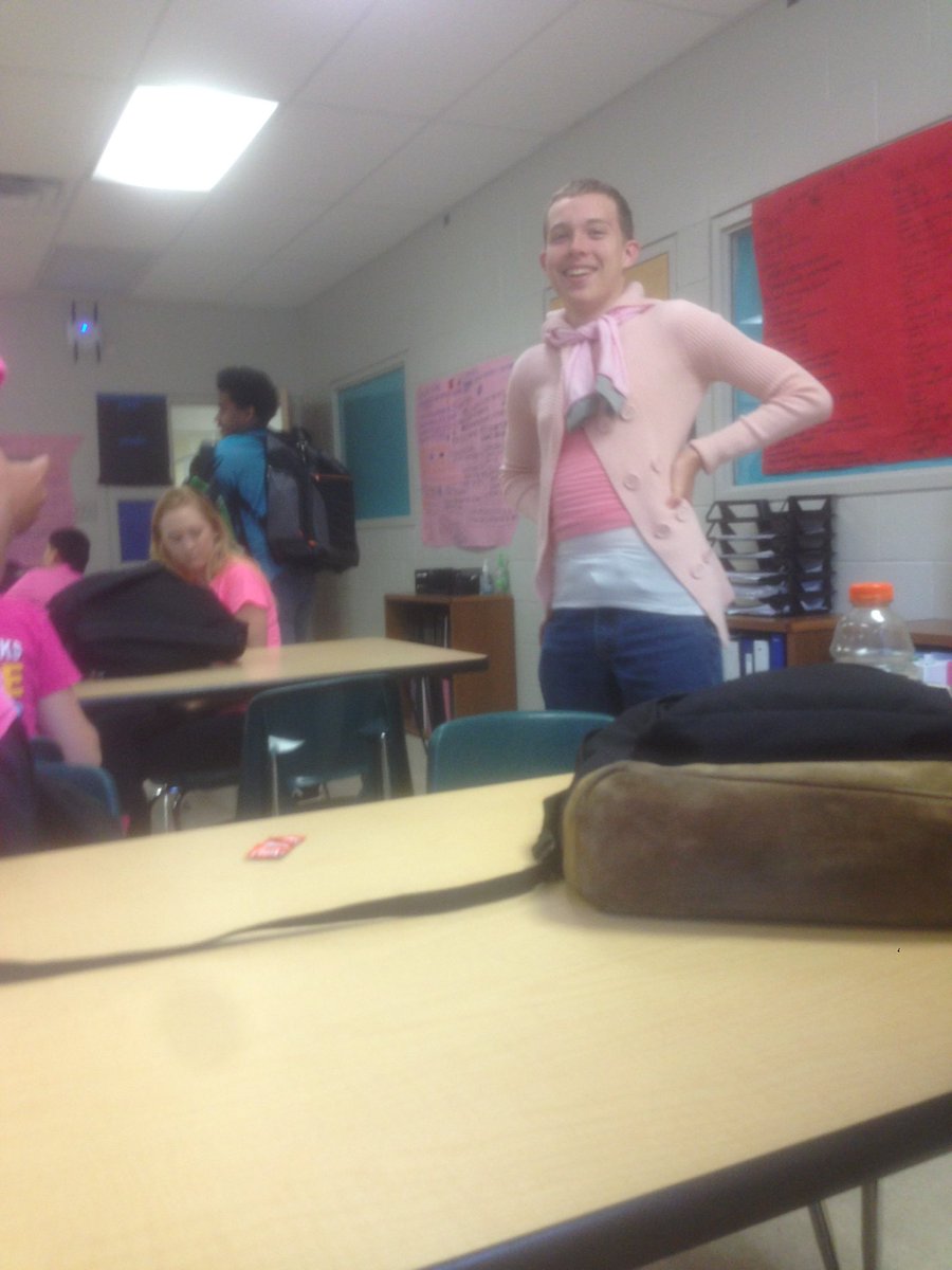 What the fuck is this kid wearing ?