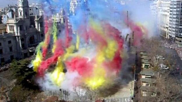 A partir de hoy mismo, abrimos todas las noches de fallas. Bocatas y tapas también para llevar. Salud. <a href="/fallafrayj/">FallaFrayJ Rodríguez</a>