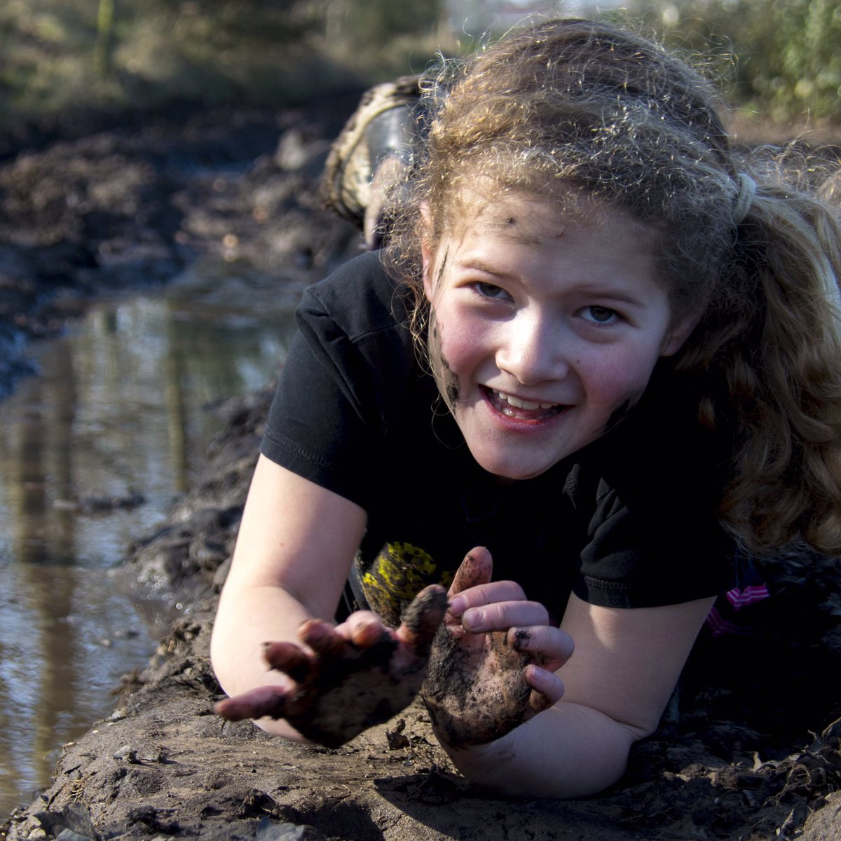 HeerlijckNispen's tweet photo. #mudcrawl Stoere Lara is er op 3 juli zeker bij. En jij? https://t.co/j9f54WvrPW