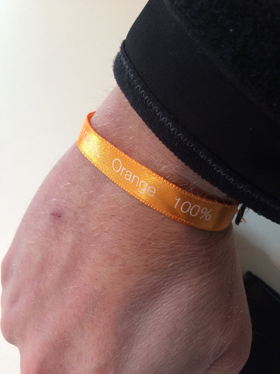 ludorangeNDF's tweet photo. Le pass nécessaire pour cette journée #helloshow #showhello https://t.co/9URSJYEVT9