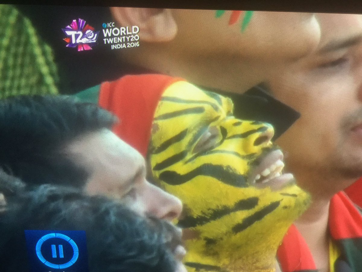 19sworldcup's tweet photo. The Major happy to support his #bangladesh friends #ICCWT20 #BAN🇧🇩  @flack_kevin @thebroons100 @Bengerman96 https://t.co/UVwDZpEtGk