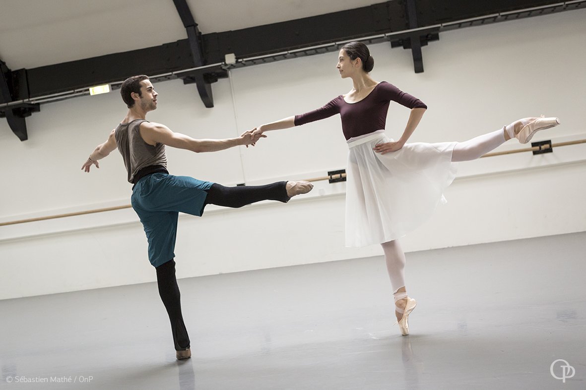 BalletOParis's tweet photo. #Robbins #OtherDances
Before attending the Premiere, get a glimpse into the rehearsals. https://t.co/7LXrgcACYn