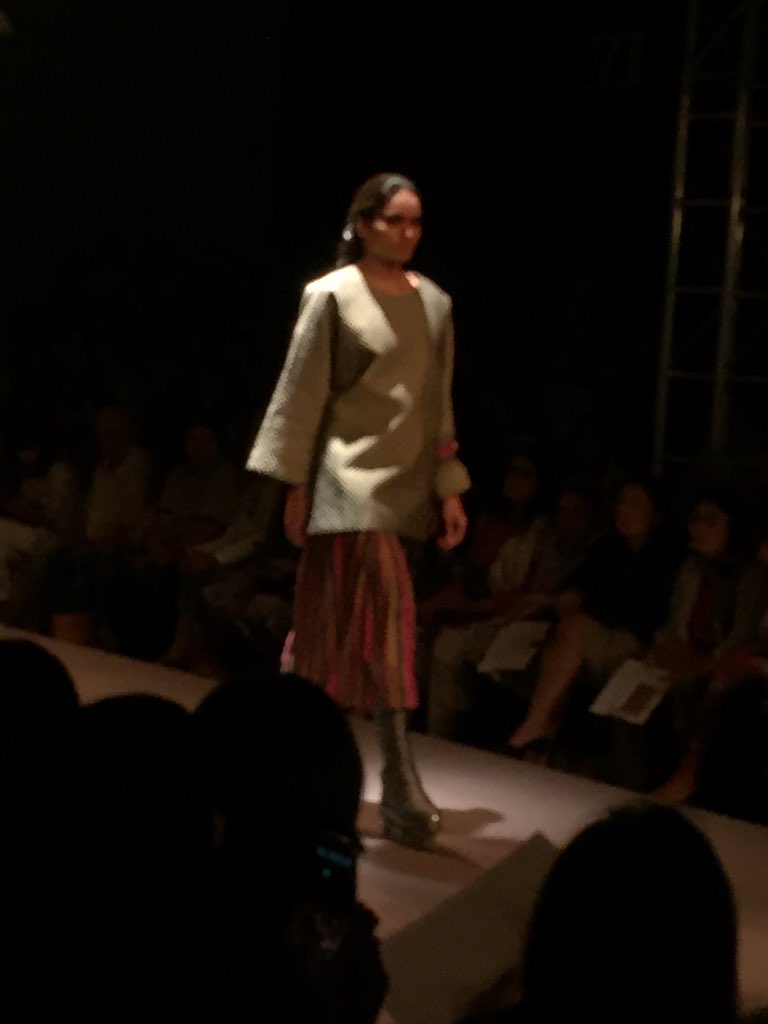 thefashionflite's tweet photo. quilted jackets #akaro #aifwaw16 @thefdci @amazonin https://t.co/eou2ANSS8e